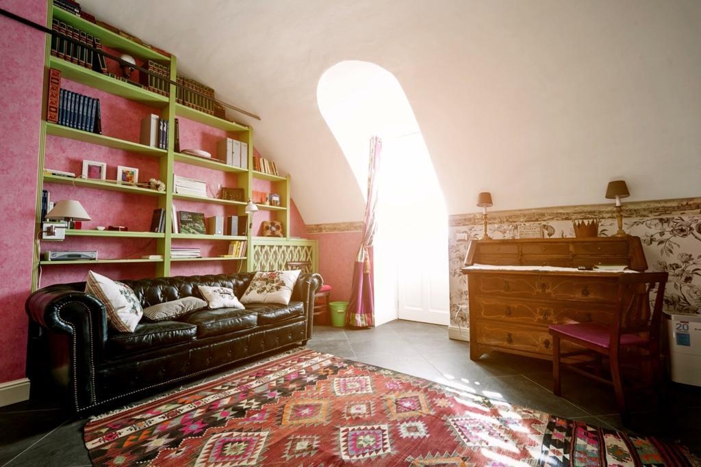La Finestra Sul Cortile Apartment Aosta Bagian luar foto